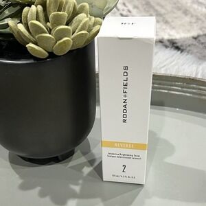 Rodan + Fields REVERSE TONER Step 2 Intensive Brightening Toner 4.2Fl. Oz. NEW